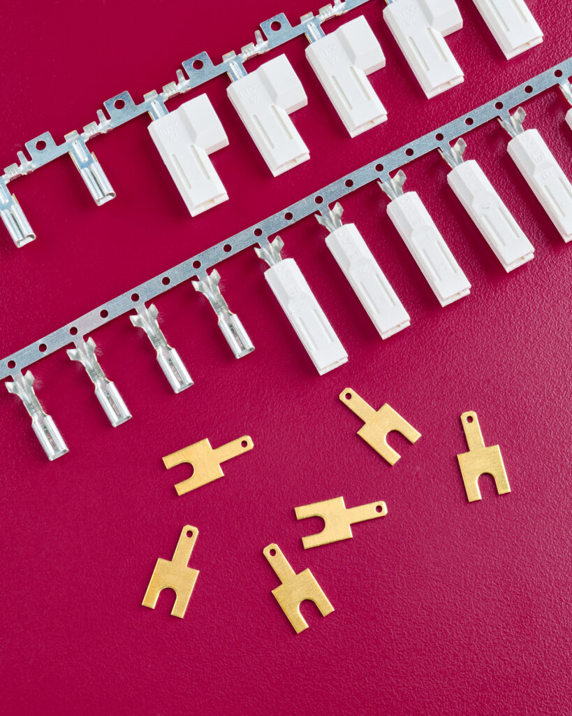 .110" Connectors Straight and Flag Versions Available ETCO